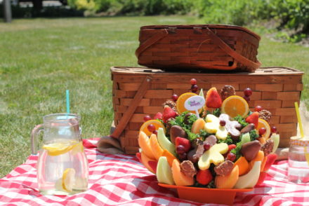 7 Must-Haves For a Summer Picnic